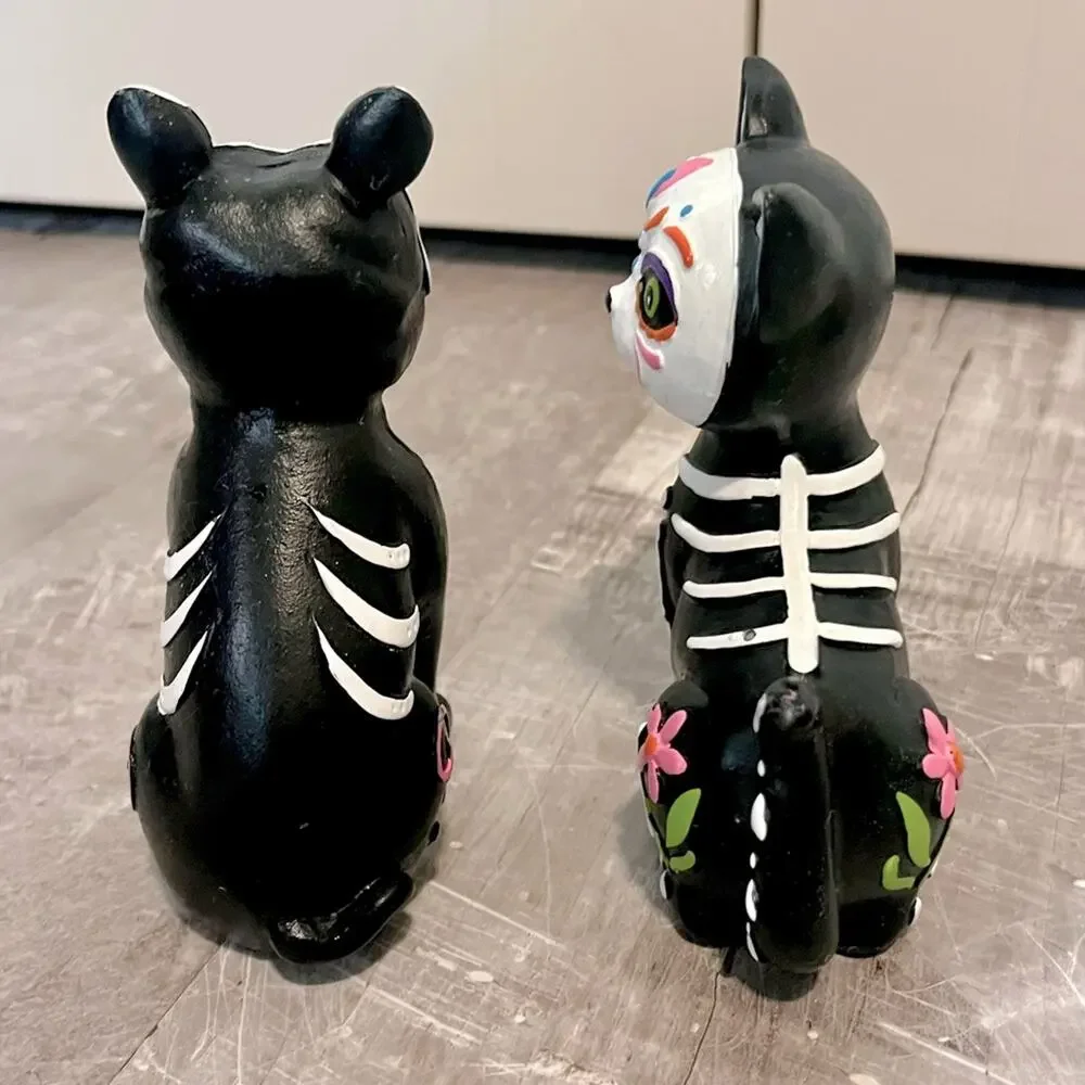 NWOT Day of the Dead cat and dog figurines